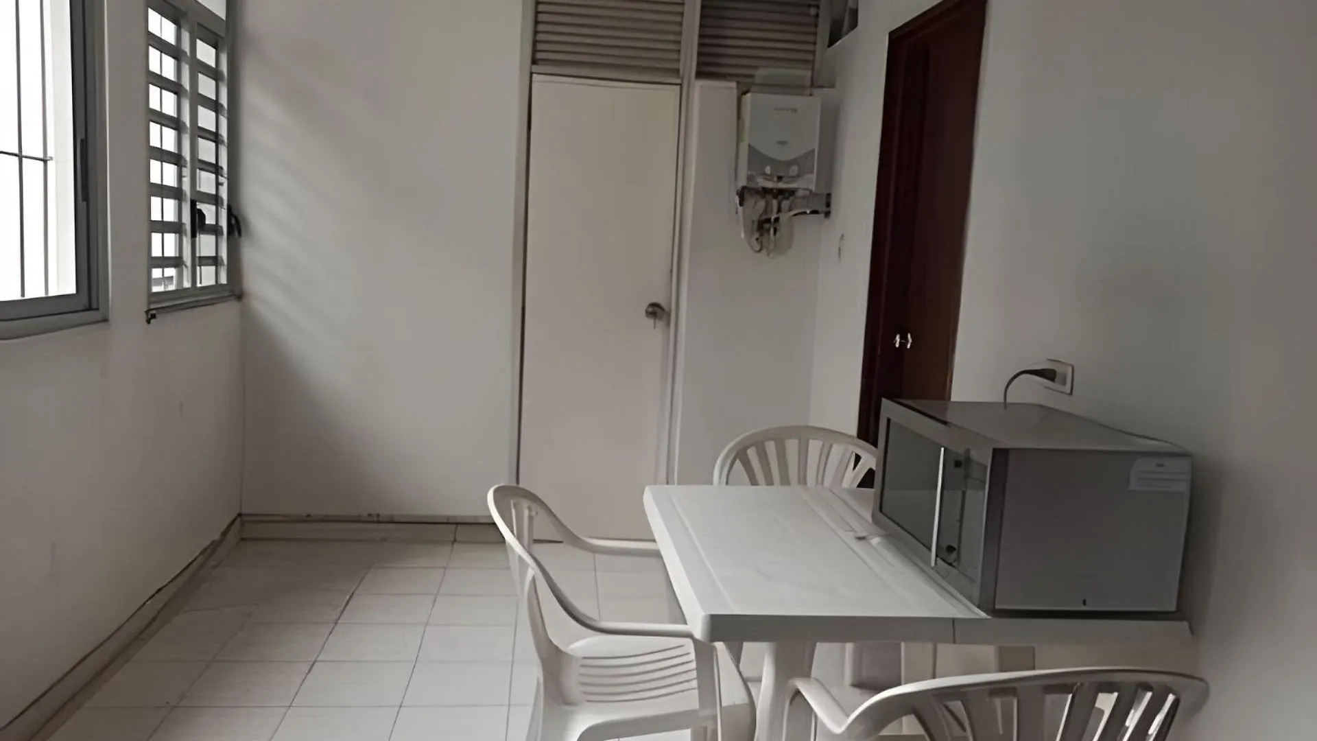 201 Apartamento Completo Rers Versalles 3 Habitaciones - Cali Tower Suites & Lofts 0*,  Colombia